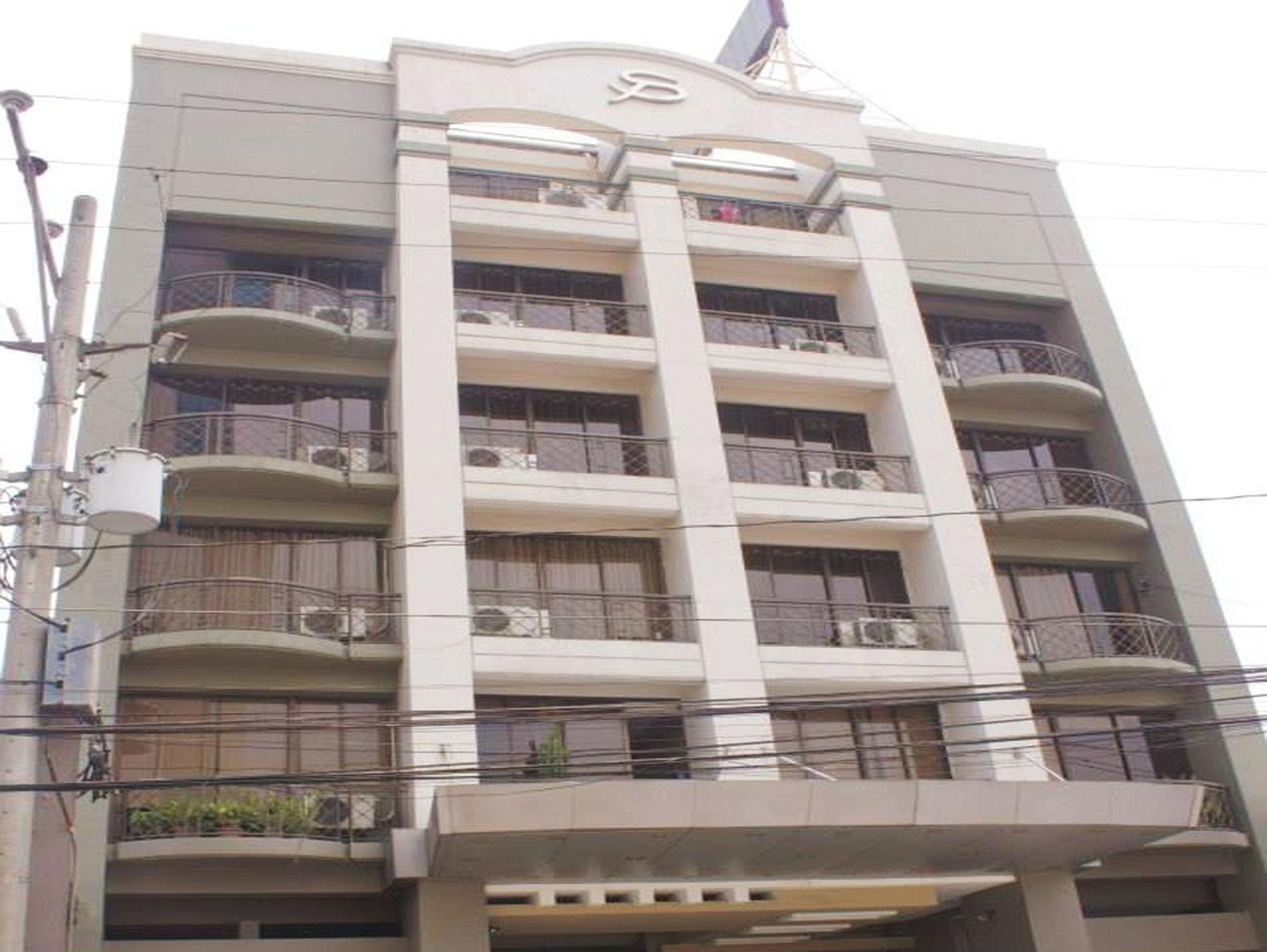 Vive Hotel Makati City Kültér fotó