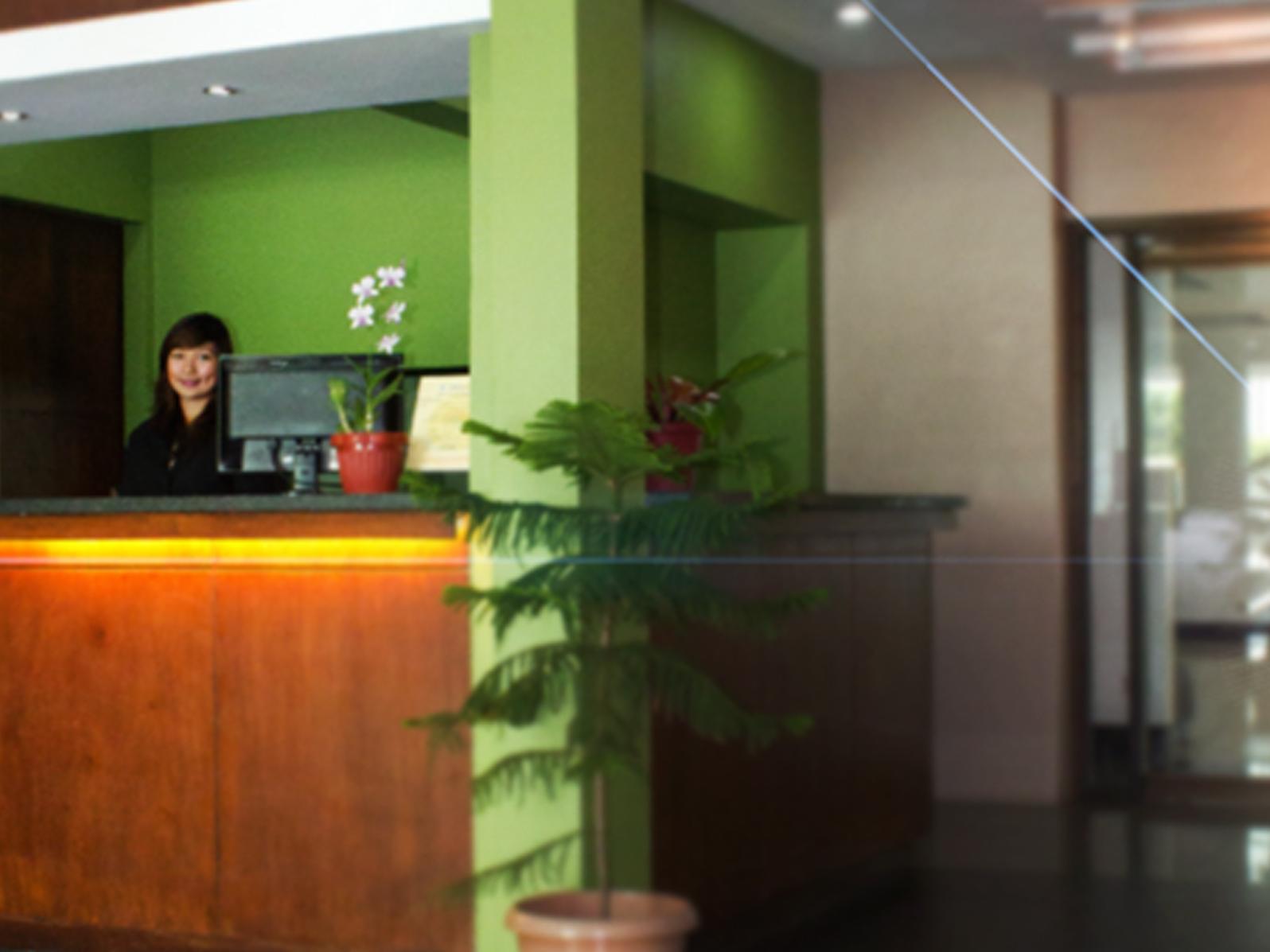 Vive Hotel Makati City Kültér fotó