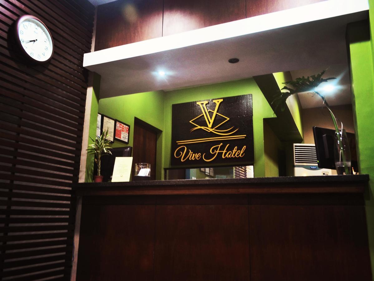 Vive Hotel Makati City Kültér fotó