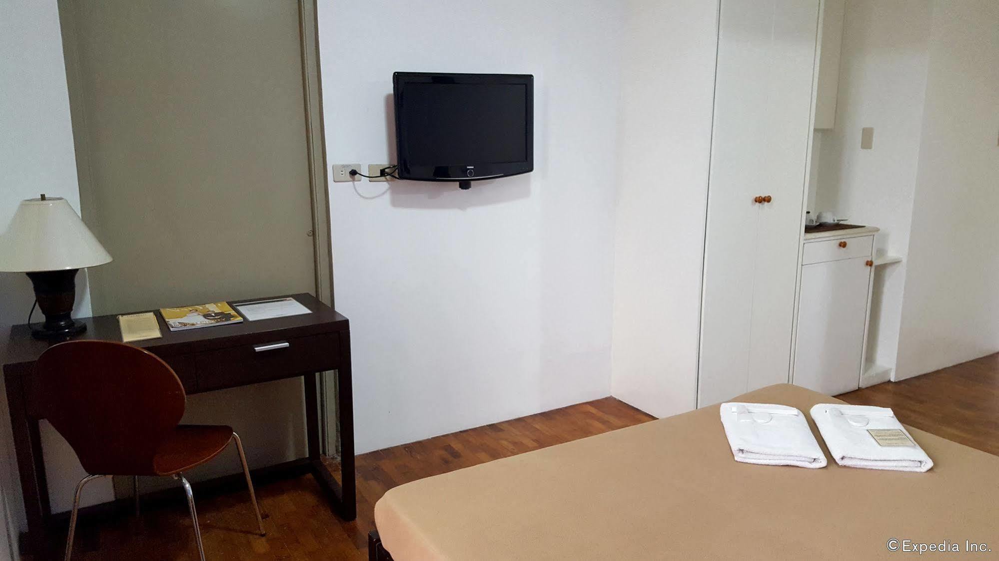 Vive Hotel Makati City Kültér fotó