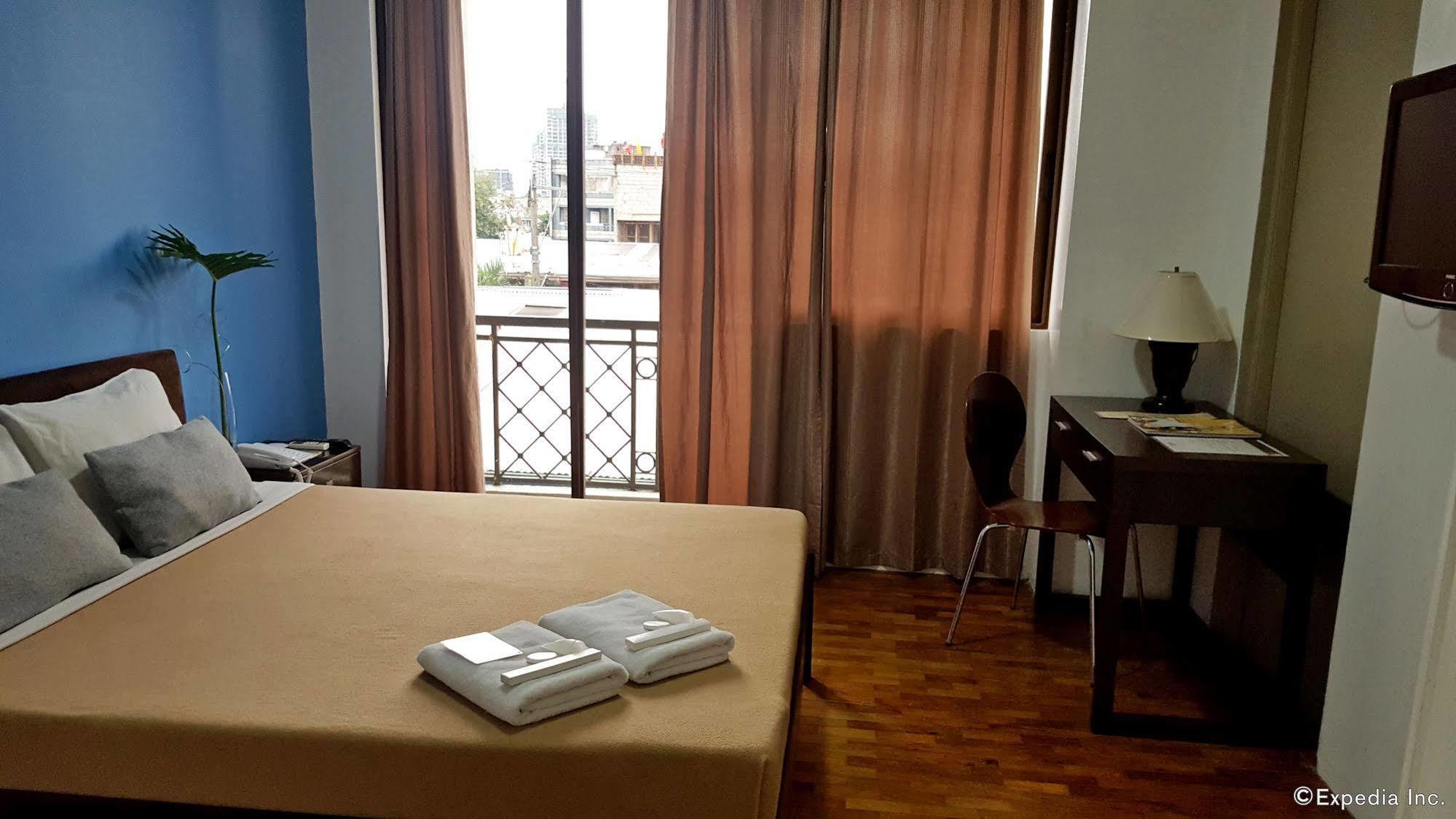Vive Hotel Makati City Kültér fotó