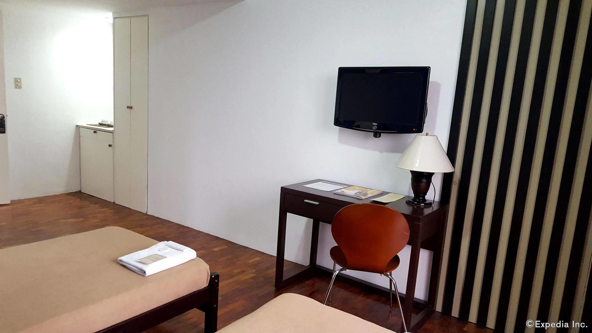 Vive Hotel Makati City Kültér fotó